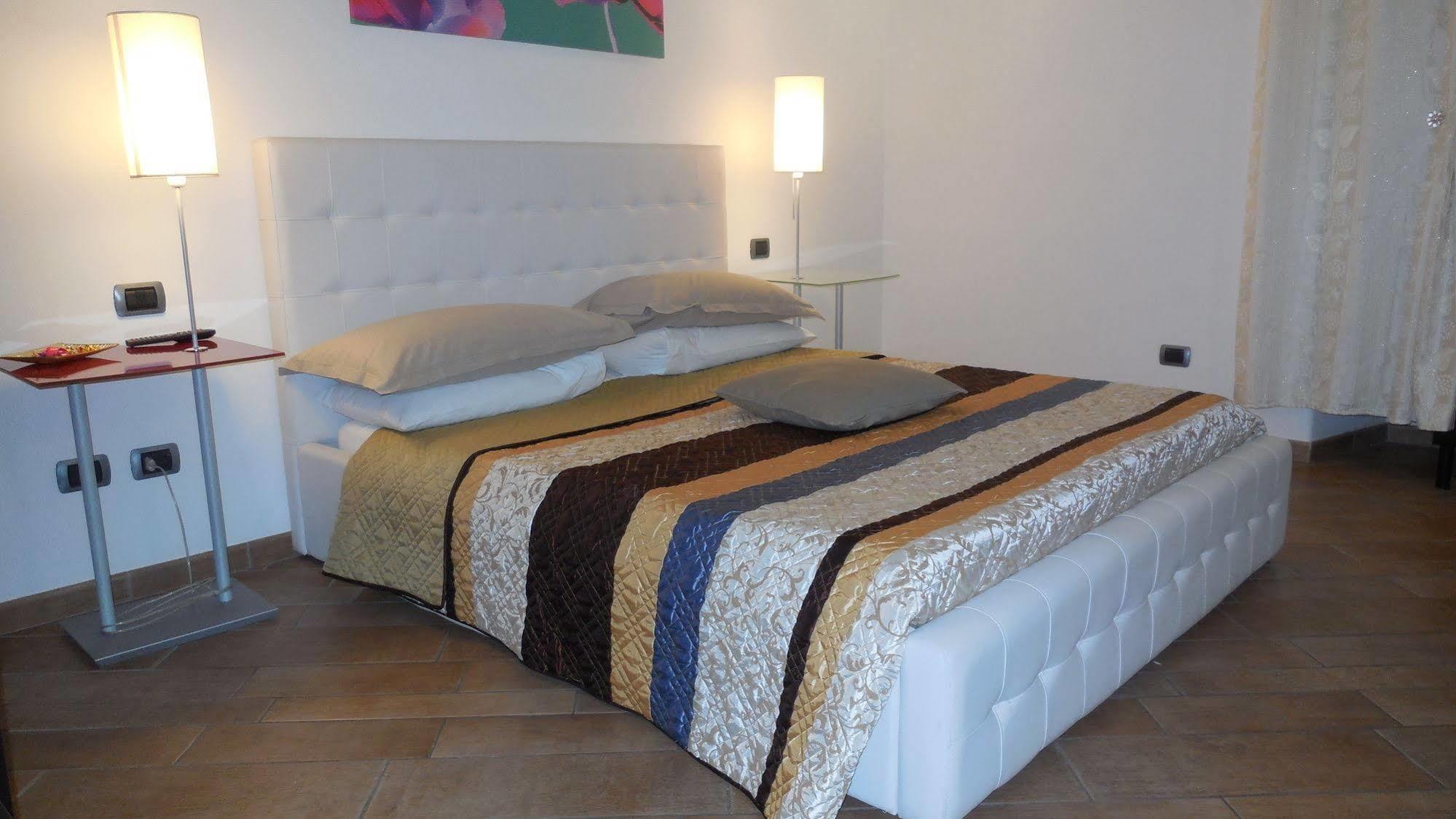 Tridente Rooms Рим Екстериор снимка